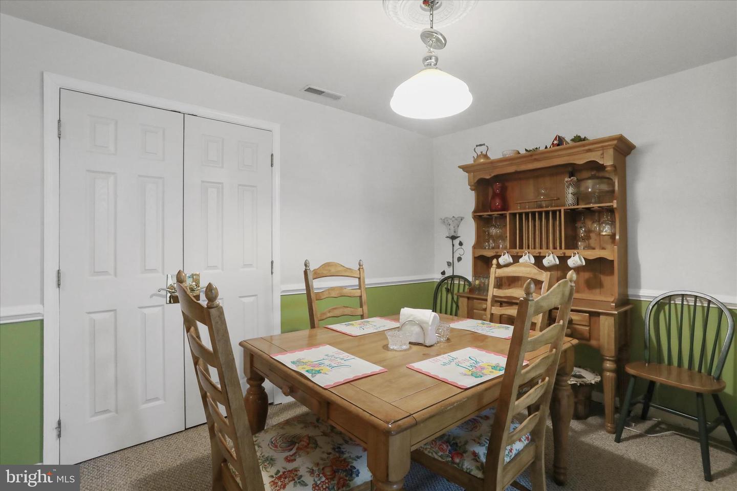 464 CASTLETON FORD RD, CASTLETON, Virginia 22716, 3 Bedrooms Bedrooms, ,2 BathroomsBathrooms,Residential,For sale,464 CASTLETON FORD RD,VARP2002436 MLS # VARP2002436