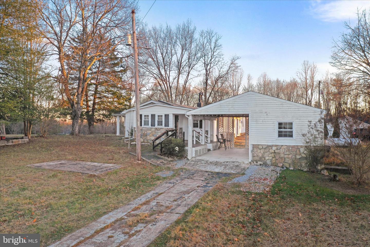 464 CASTLETON FORD RD, CASTLETON, Virginia 22716, 3 Bedrooms Bedrooms, ,2 BathroomsBathrooms,Residential,For sale,464 CASTLETON FORD RD,VARP2002436 MLS # VARP2002436