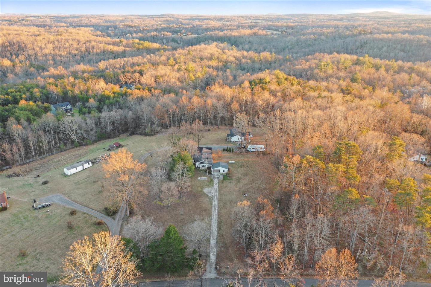 464 CASTLETON FORD RD, CASTLETON, Virginia 22716, 3 Bedrooms Bedrooms, ,2 BathroomsBathrooms,Residential,For sale,464 CASTLETON FORD RD,VARP2002436 MLS # VARP2002436