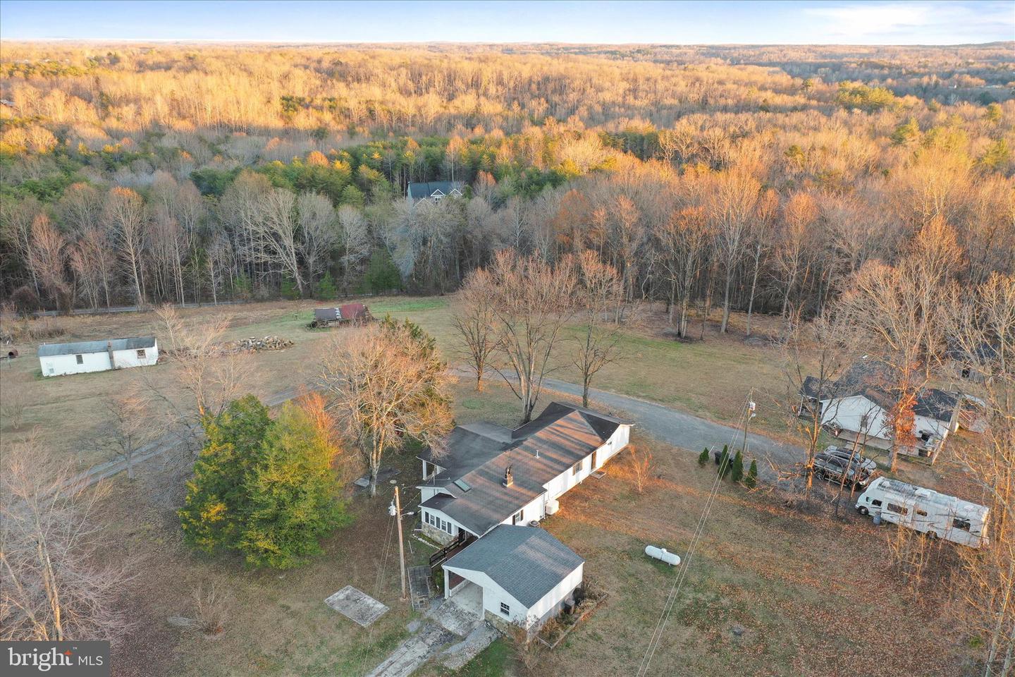 464 CASTLETON FORD RD, CASTLETON, Virginia 22716, 3 Bedrooms Bedrooms, ,2 BathroomsBathrooms,Residential,For sale,464 CASTLETON FORD RD,VARP2002436 MLS # VARP2002436