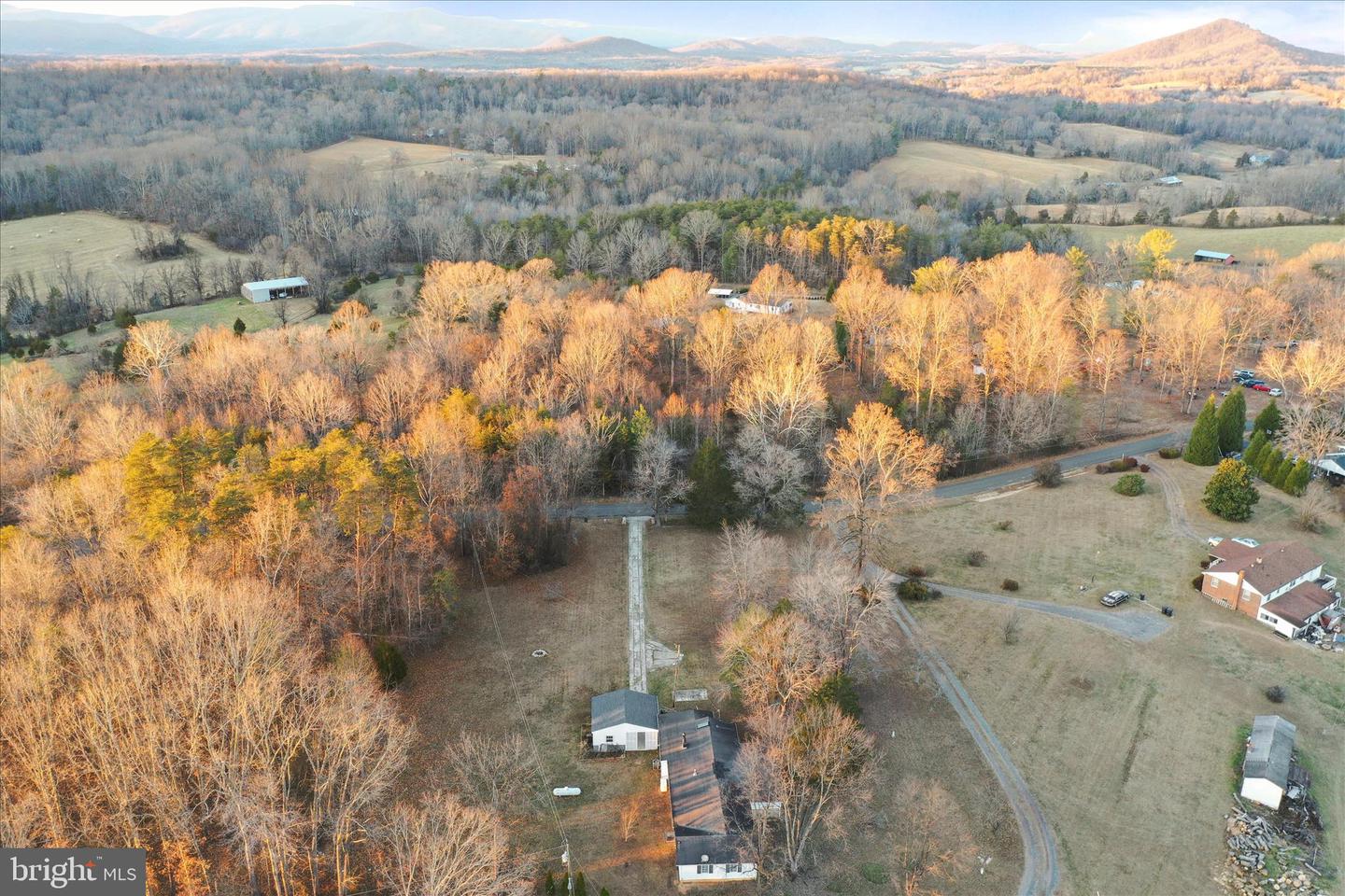 464 CASTLETON FORD RD, CASTLETON, Virginia 22716, 3 Bedrooms Bedrooms, ,2 BathroomsBathrooms,Residential,For sale,464 CASTLETON FORD RD,VARP2002436 MLS # VARP2002436