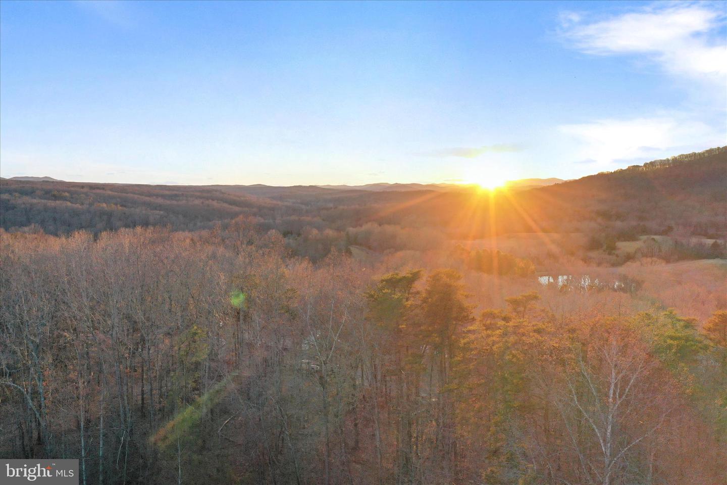 464 CASTLETON FORD RD, CASTLETON, Virginia 22716, 3 Bedrooms Bedrooms, ,2 BathroomsBathrooms,Residential,For sale,464 CASTLETON FORD RD,VARP2002436 MLS # VARP2002436