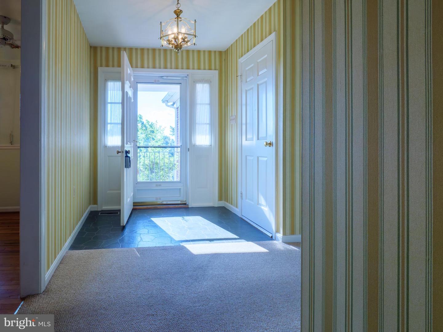 17152 BRIDGE VIEW CT, PAEONIAN SPRINGS, Virginia 20129, 4 Bedrooms Bedrooms, ,2 BathroomsBathrooms,Residential,For sale,17152 BRIDGE VIEW CT,VALO2104206 MLS # VALO2104206