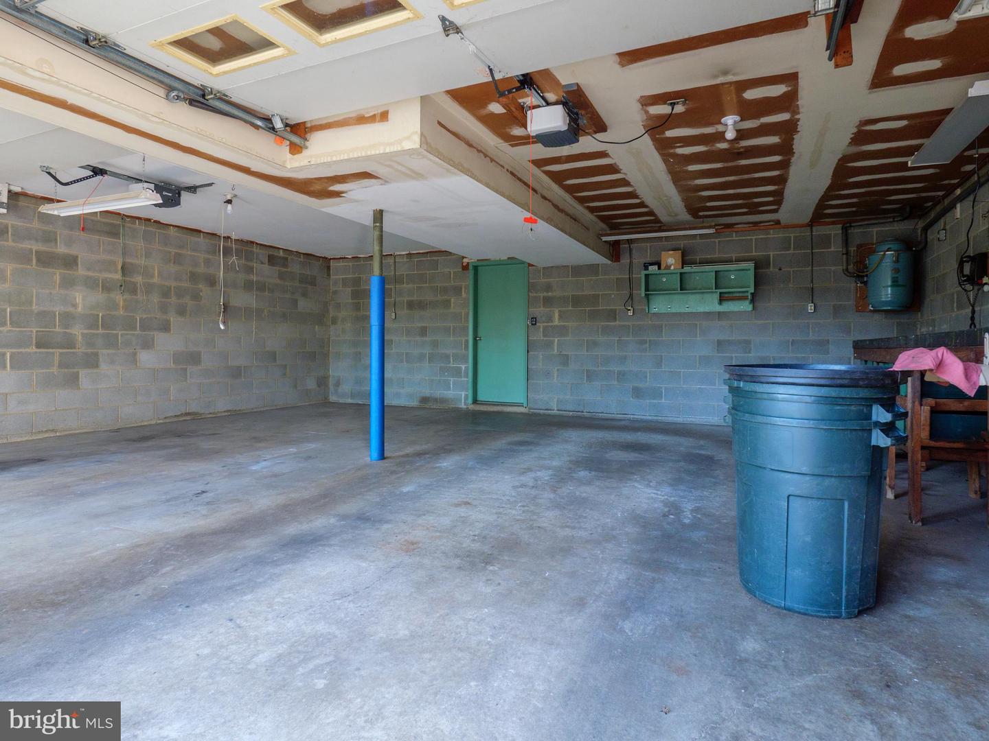 17152 BRIDGE VIEW CT, PAEONIAN SPRINGS, Virginia 20129, 4 Bedrooms Bedrooms, ,2 BathroomsBathrooms,Residential,For sale,17152 BRIDGE VIEW CT,VALO2104206 MLS # VALO2104206