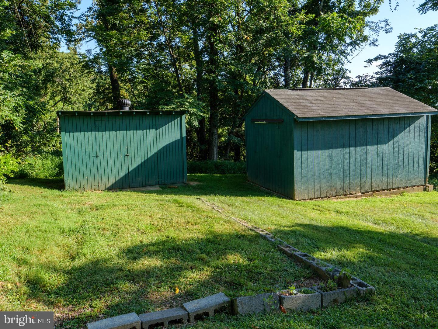 17152 BRIDGE VIEW CT, PAEONIAN SPRINGS, Virginia 20129, 4 Bedrooms Bedrooms, ,2 BathroomsBathrooms,Residential,For sale,17152 BRIDGE VIEW CT,VALO2104206 MLS # VALO2104206