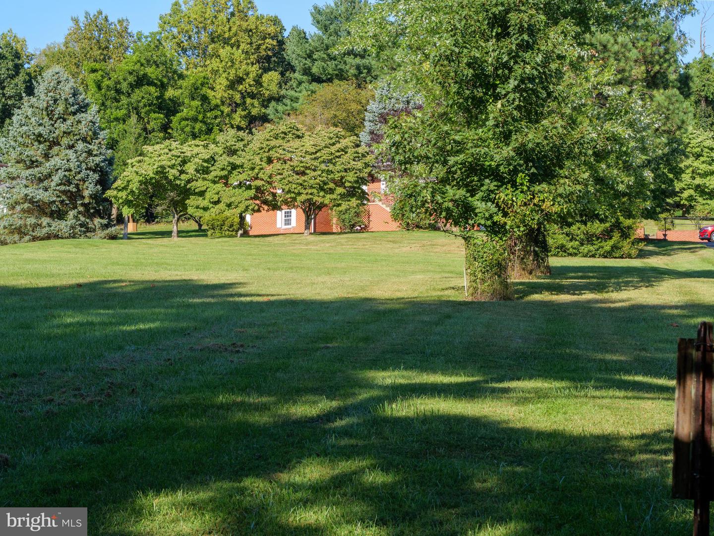 17152 BRIDGE VIEW CT, PAEONIAN SPRINGS, Virginia 20129, 4 Bedrooms Bedrooms, ,2 BathroomsBathrooms,Residential,For sale,17152 BRIDGE VIEW CT,VALO2104206 MLS # VALO2104206