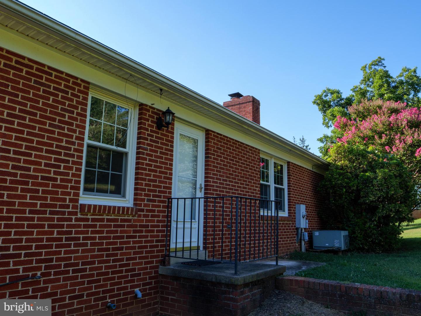 17152 BRIDGE VIEW CT, PAEONIAN SPRINGS, Virginia 20129, 4 Bedrooms Bedrooms, ,2 BathroomsBathrooms,Residential,For sale,17152 BRIDGE VIEW CT,VALO2104206 MLS # VALO2104206