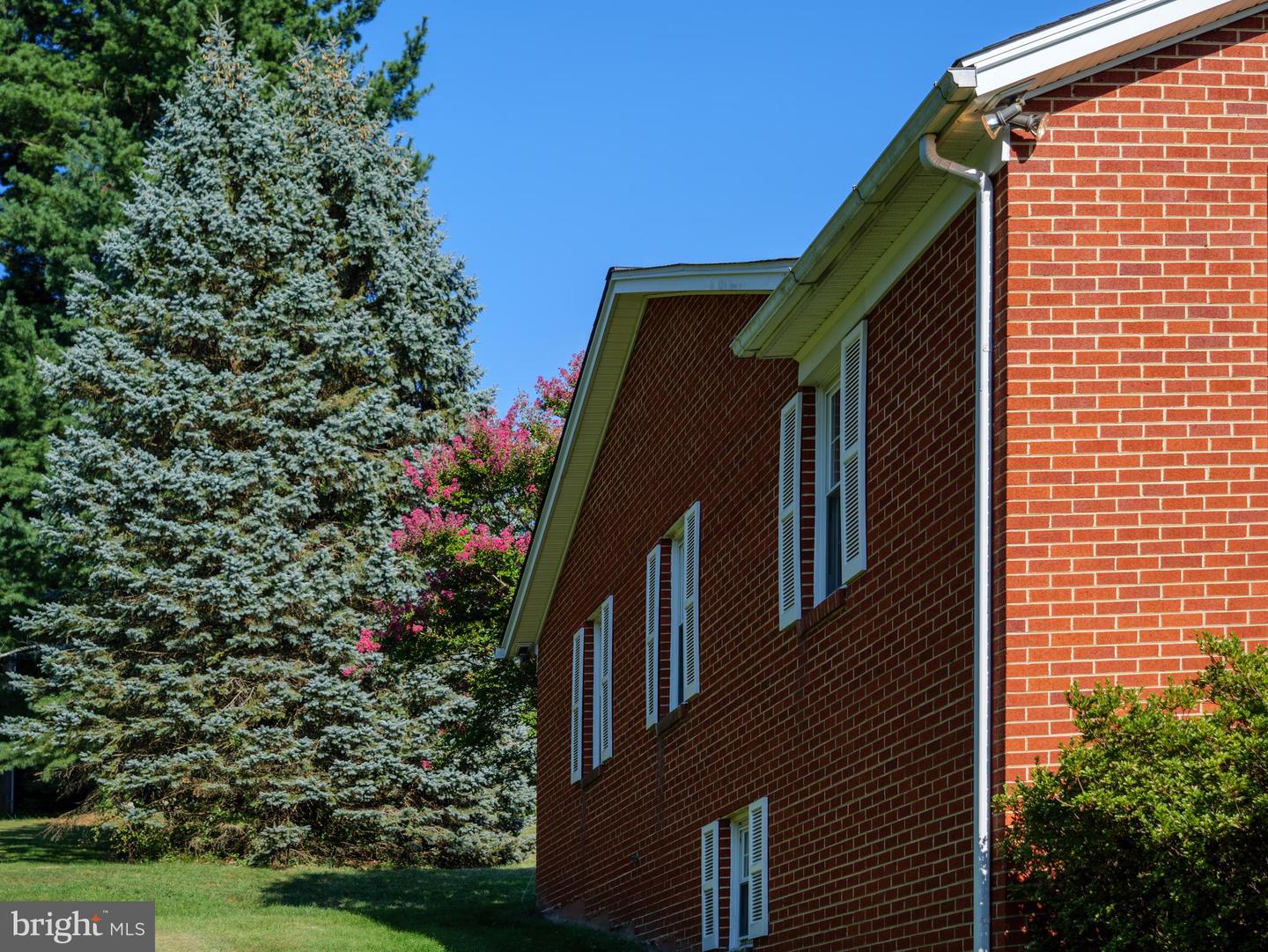 17152 BRIDGE VIEW CT, PAEONIAN SPRINGS, Virginia 20129, 4 Bedrooms Bedrooms, ,2 BathroomsBathrooms,Residential,For sale,17152 BRIDGE VIEW CT,VALO2104206 MLS # VALO2104206