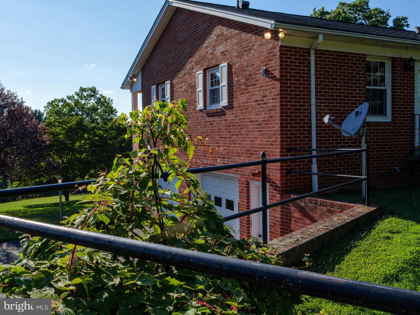 17152 BRIDGE VIEW CT, PAEONIAN SPRINGS, Virginia 20129, 4 Bedrooms Bedrooms, ,2 BathroomsBathrooms,Residential,For sale,17152 BRIDGE VIEW CT,VALO2104206 MLS # VALO2104206