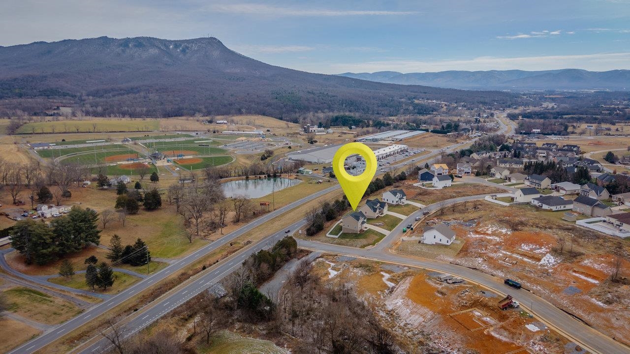 4505 CHRISTOPHER PL, PENN LAIRD, Virginia 22846, 4 Bedrooms Bedrooms, ,2 BathroomsBathrooms,Residential,4505 CHRISTOPHER PL,671858 MLS # 671858 4505 CHRISTOPHER PL, PENN LAIRD, Virginia 22846, 4 Bedrooms Bedrooms, ,2 BathroomsBathrooms,Residential,4505 CHRISTOPHER PL,671858 MLS # 671858