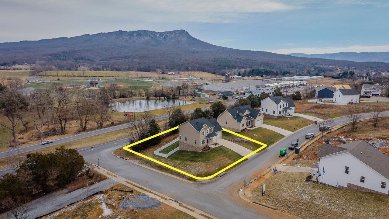 4505 CHRISTOPHER PL, PENN LAIRD, Virginia 22846, 4 Bedrooms Bedrooms, ,2 BathroomsBathrooms,Residential,4505 CHRISTOPHER PL,671858 MLS # 671858 4505 CHRISTOPHER PL, PENN LAIRD, Virginia 22846, 4 Bedrooms Bedrooms, ,2 BathroomsBathrooms,Residential,4505 CHRISTOPHER PL,671858 MLS # 671858