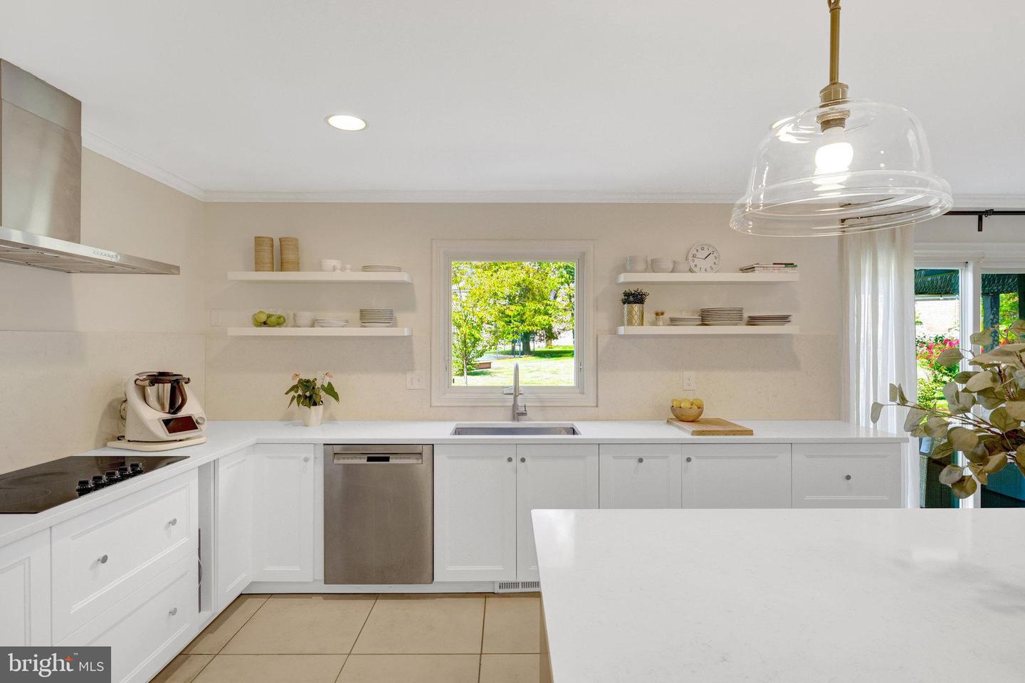 6305 DUNAWAY CT, MCLEAN, Virginia 22101, 6 Bedrooms Bedrooms, ,6 BathroomsBathrooms,Residential,For sale,6305 DUNAWAY CT,VAFX2266276 MLS # VAFX2266276 6305 DUNAWAY CT, MCLEAN, Virginia 22101, 6 Bedrooms Bedrooms, ,6 BathroomsBathrooms,Residential,For sale,6305 DUNAWAY CT,VAFX2266276 MLS # VAFX2266276