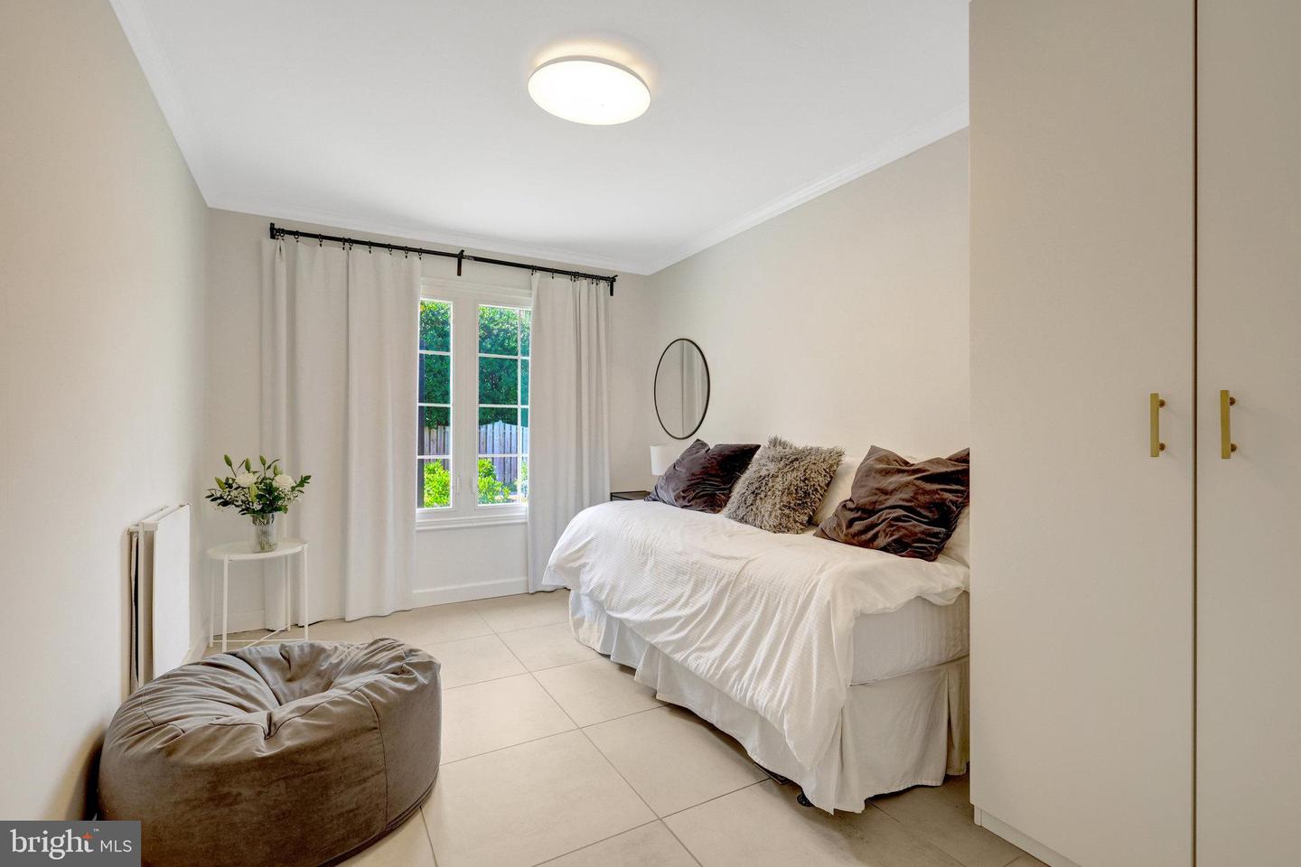 6305 DUNAWAY CT, MCLEAN, Virginia 22101, 6 Bedrooms Bedrooms, ,6 BathroomsBathrooms,Residential,For sale,6305 DUNAWAY CT,VAFX2266276 MLS # VAFX2266276 6305 DUNAWAY CT, MCLEAN, Virginia 22101, 6 Bedrooms Bedrooms, ,6 BathroomsBathrooms,Residential,For sale,6305 DUNAWAY CT,VAFX2266276 MLS # VAFX2266276