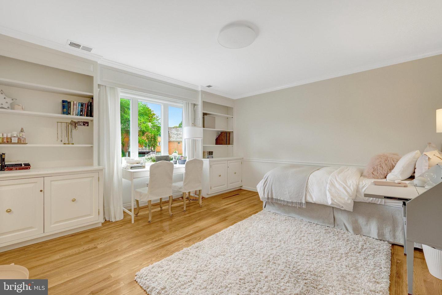 6305 DUNAWAY CT, MCLEAN, Virginia 22101, 6 Bedrooms Bedrooms, ,6 BathroomsBathrooms,Residential,For sale,6305 DUNAWAY CT,VAFX2266276 MLS # VAFX2266276 6305 DUNAWAY CT, MCLEAN, Virginia 22101, 6 Bedrooms Bedrooms, ,6 BathroomsBathrooms,Residential,For sale,6305 DUNAWAY CT,VAFX2266276 MLS # VAFX2266276