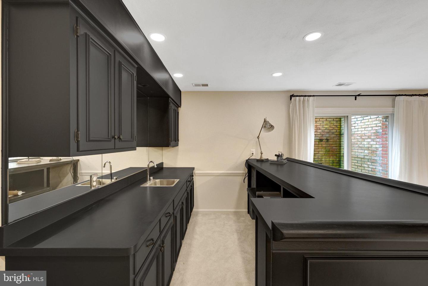 6305 DUNAWAY CT, MCLEAN, Virginia 22101, 6 Bedrooms Bedrooms, ,6 BathroomsBathrooms,Residential,For sale,6305 DUNAWAY CT,VAFX2266276 MLS # VAFX2266276 6305 DUNAWAY CT, MCLEAN, Virginia 22101, 6 Bedrooms Bedrooms, ,6 BathroomsBathrooms,Residential,For sale,6305 DUNAWAY CT,VAFX2266276 MLS # VAFX2266276