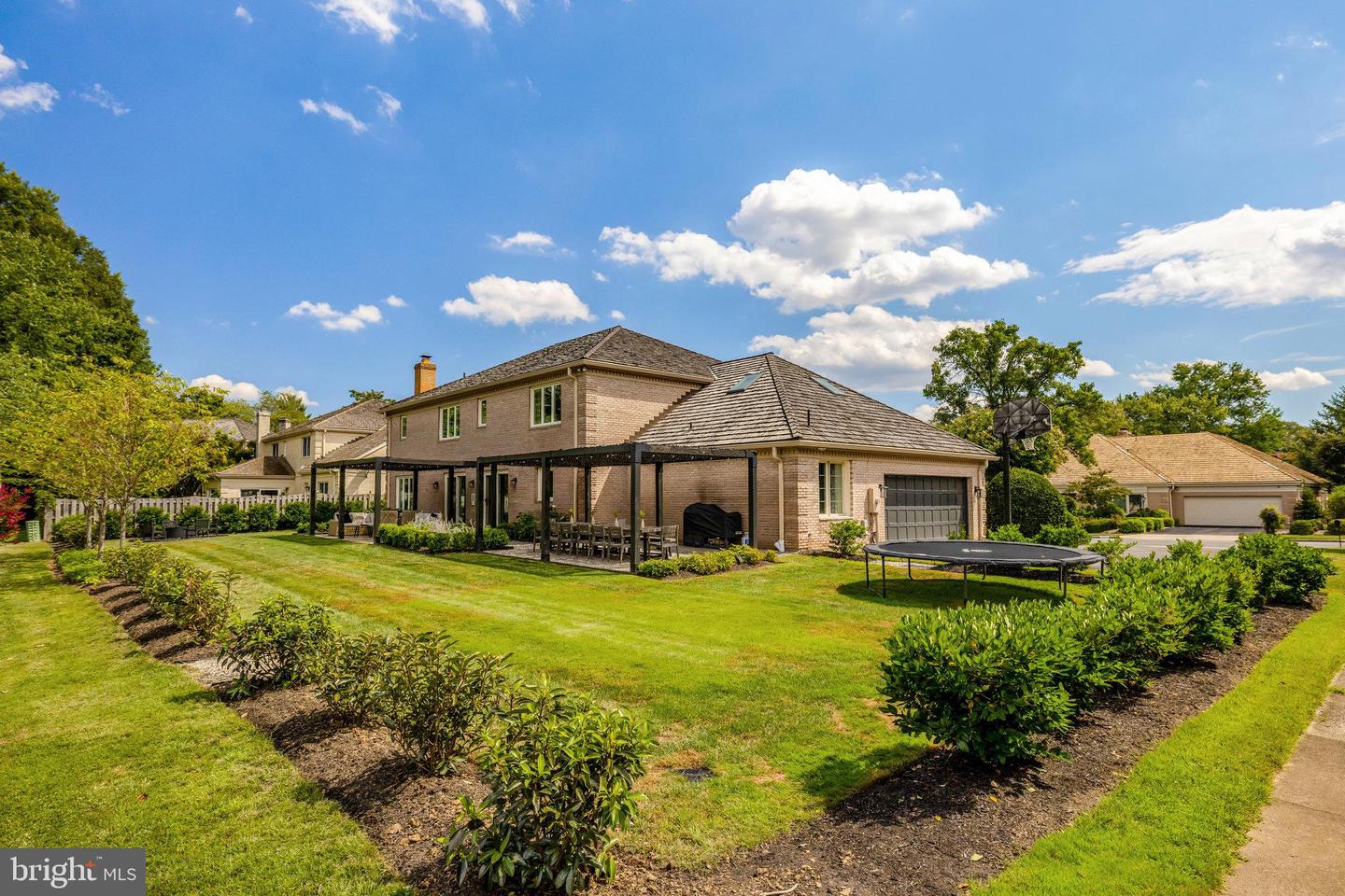 6305 DUNAWAY CT, MCLEAN, Virginia 22101, 6 Bedrooms Bedrooms, ,6 BathroomsBathrooms,Residential,For sale,6305 DUNAWAY CT,VAFX2266276 MLS # VAFX2266276 6305 DUNAWAY CT, MCLEAN, Virginia 22101, 6 Bedrooms Bedrooms, ,6 BathroomsBathrooms,Residential,For sale,6305 DUNAWAY CT,VAFX2266276 MLS # VAFX2266276