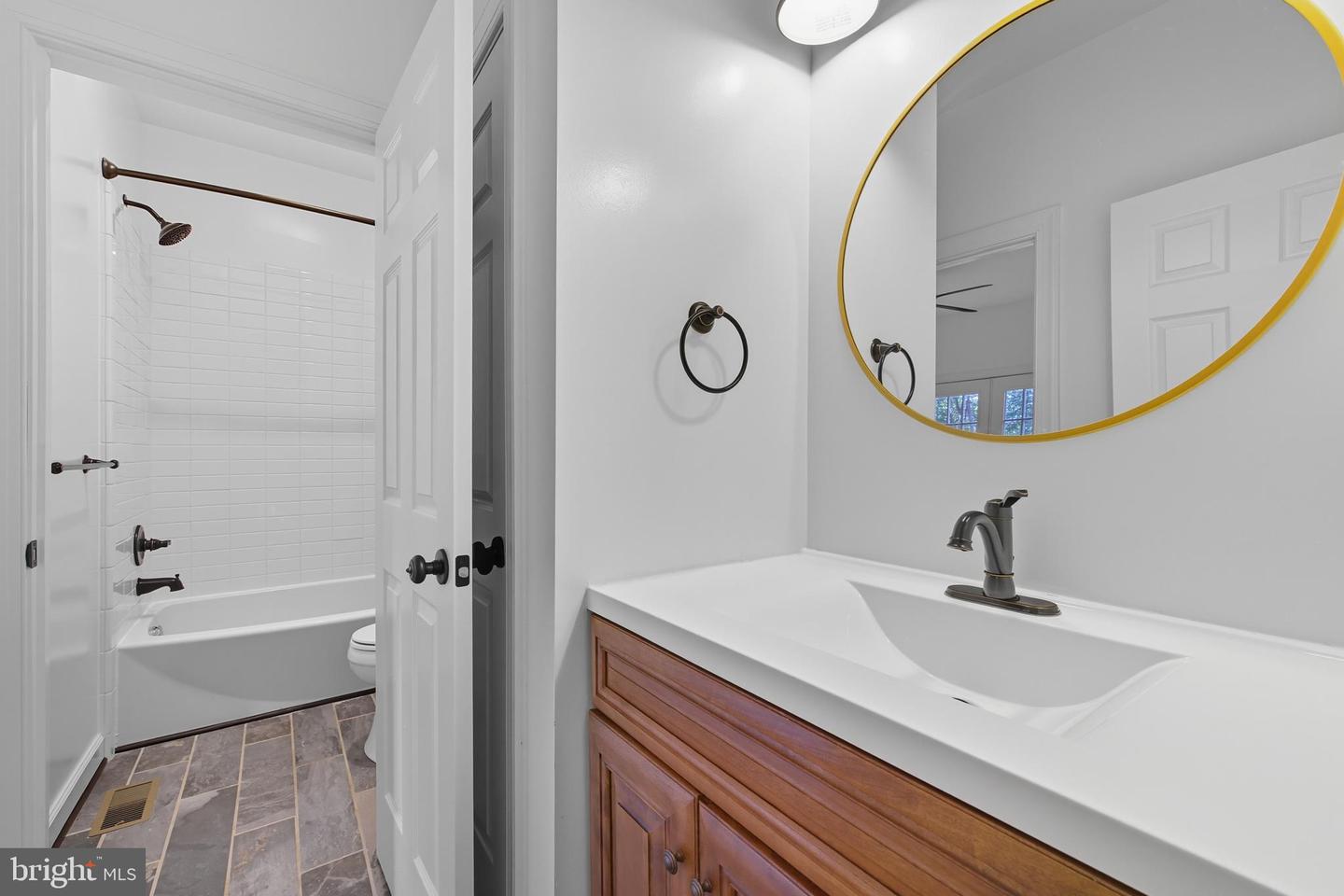 540 MCDONALDS FARM RD, LINDEN, Virginia 22642, 3 Bedrooms Bedrooms, ,2 BathroomsBathrooms,Residential,For sale,540 MCDONALDS FARM RD,VAWR2012338 MLS # VAWR2012338