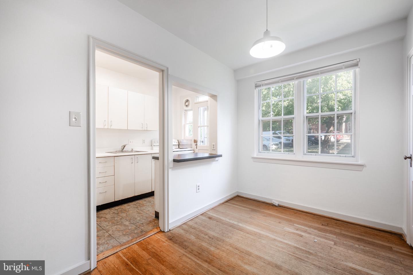 12 ASHBY ST #F, ALEXANDRIA, Virginia 22305, 1 Bedroom Bedrooms, ,1 BathroomBathrooms,Residential,For sale,12 ASHBY ST #F,VAAX2050328 MLS # VAAX2050328