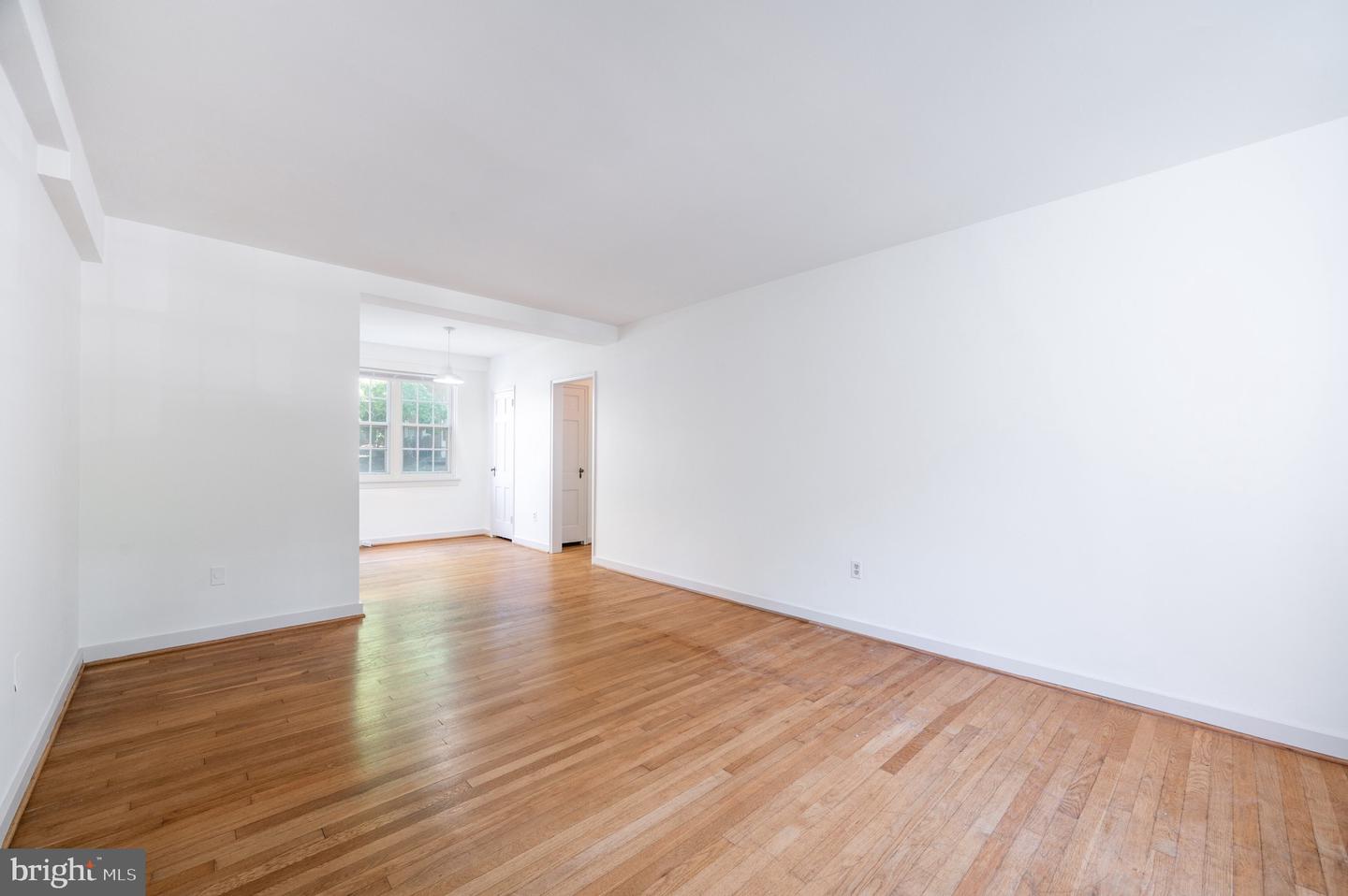 12 ASHBY ST #F, ALEXANDRIA, Virginia 22305, 1 Bedroom Bedrooms, ,1 BathroomBathrooms,Residential,For sale,12 ASHBY ST #F,VAAX2050328 MLS # VAAX2050328