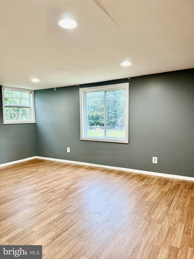 722 HARTWOOD RD, FREDERICKSBURG, Virginia 22406, 2 Bedrooms Bedrooms, ,2 BathroomsBathrooms,Residential,For sale,722 HARTWOOD RD,VAST2043582 MLS # VAST2043582