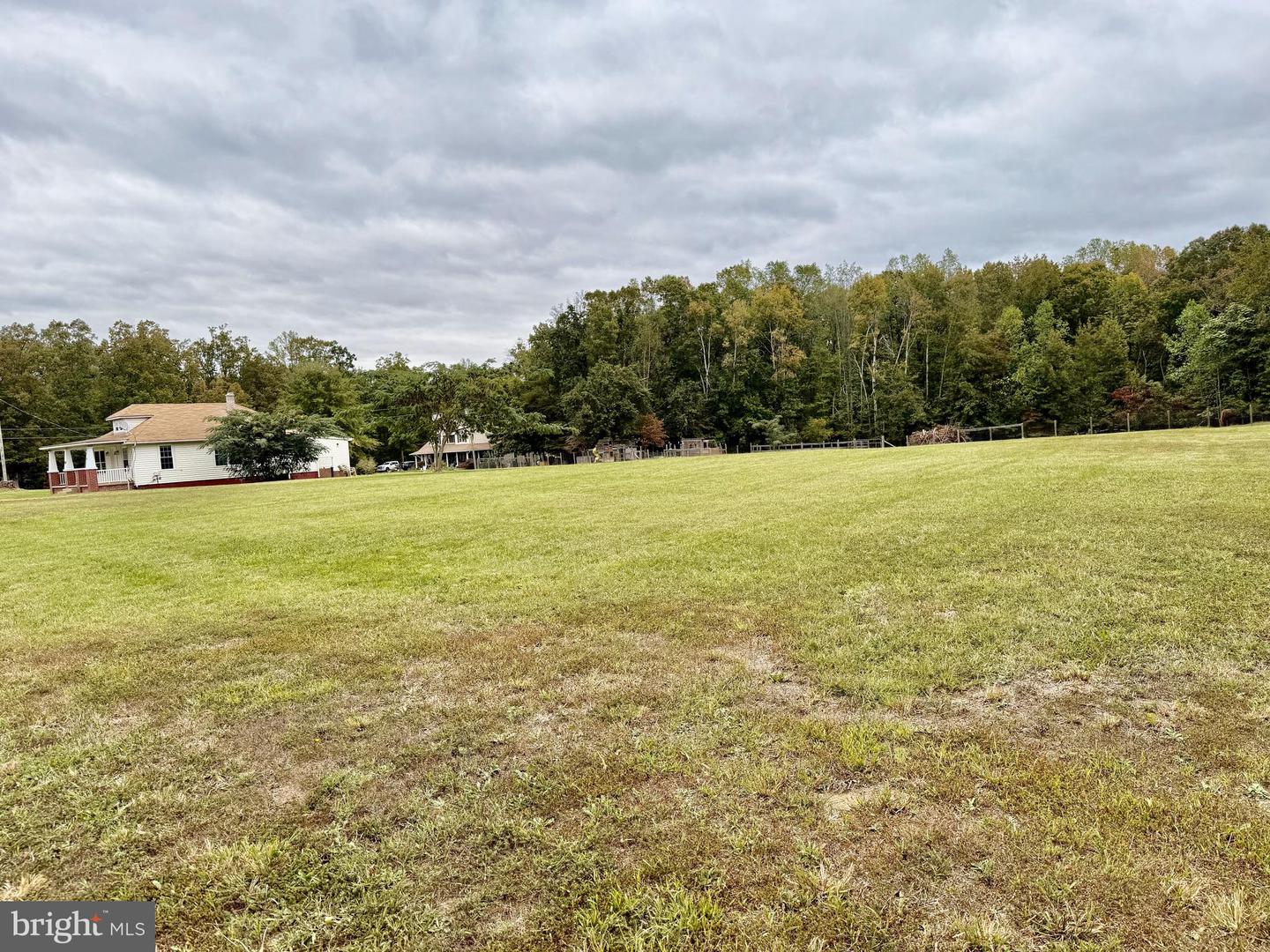 722 HARTWOOD RD, FREDERICKSBURG, Virginia 22406, 2 Bedrooms Bedrooms, ,2 BathroomsBathrooms,Residential,For sale,722 HARTWOOD RD,VAST2043582 MLS # VAST2043582