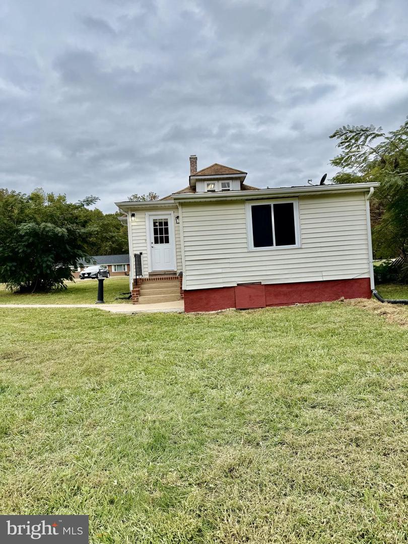 722 HARTWOOD RD, FREDERICKSBURG, Virginia 22406, 2 Bedrooms Bedrooms, ,2 BathroomsBathrooms,Residential,For sale,722 HARTWOOD RD,VAST2043582 MLS # VAST2043582