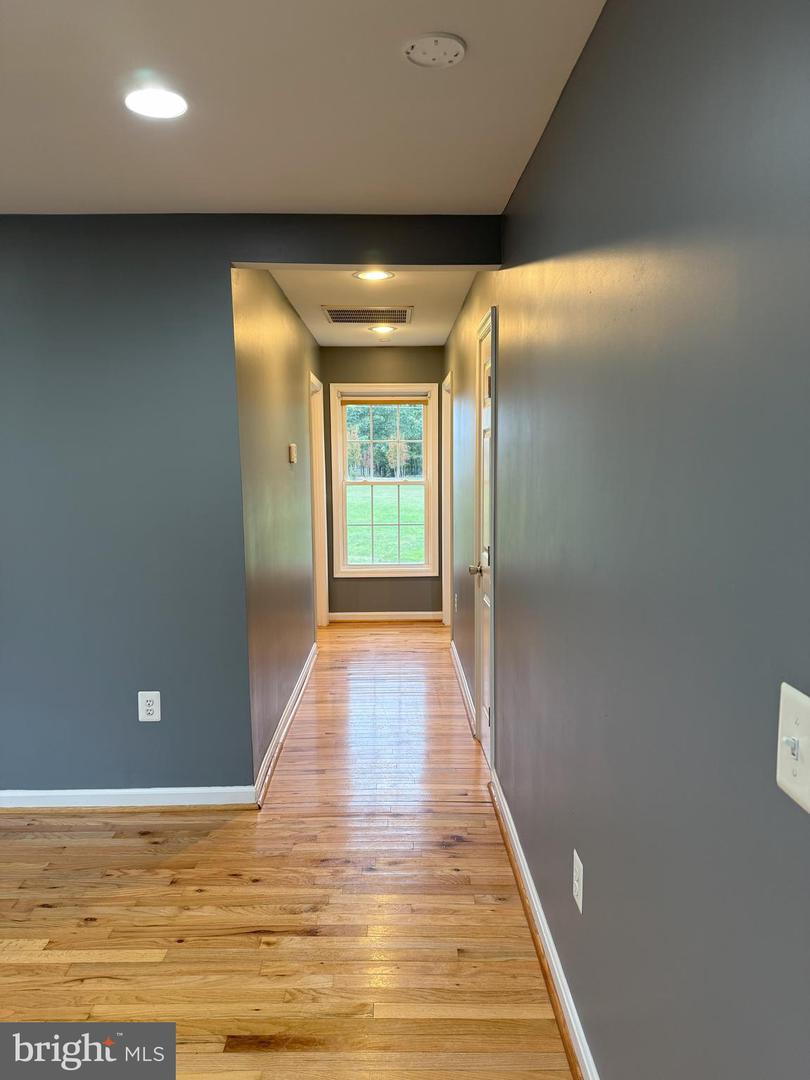 722 HARTWOOD RD, FREDERICKSBURG, Virginia 22406, 2 Bedrooms Bedrooms, ,2 BathroomsBathrooms,Residential,For sale,722 HARTWOOD RD,VAST2043582 MLS # VAST2043582