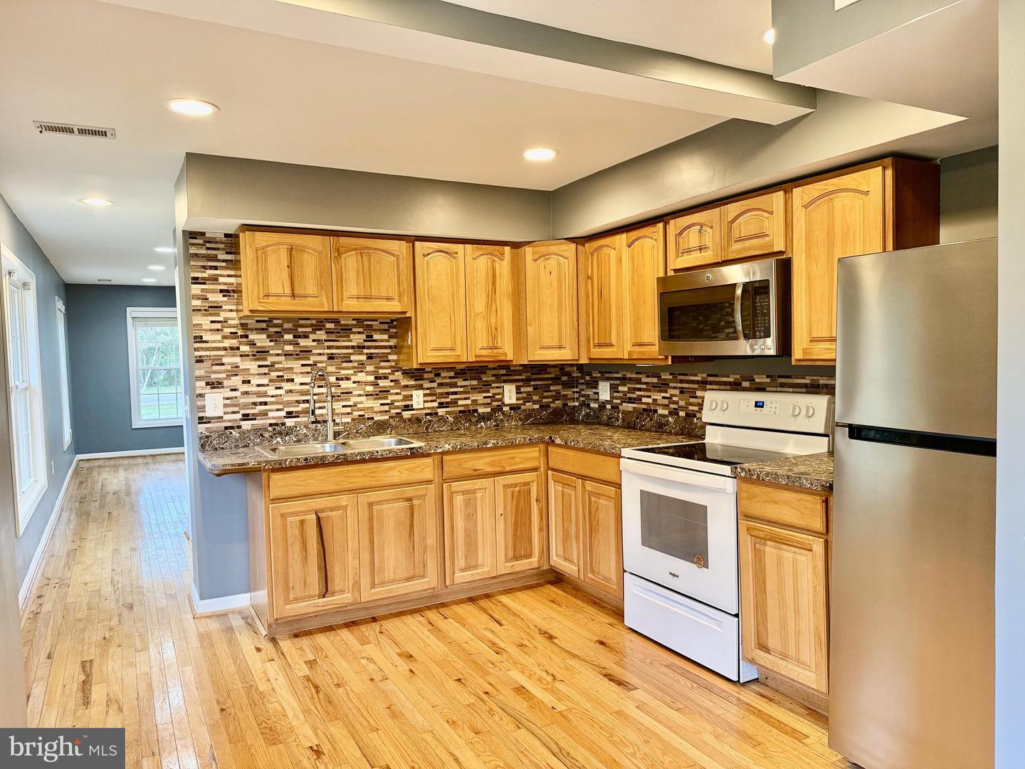 722 HARTWOOD RD, FREDERICKSBURG, Virginia 22406, 2 Bedrooms Bedrooms, ,2 BathroomsBathrooms,Residential,For sale,722 HARTWOOD RD,VAST2043582 MLS # VAST2043582