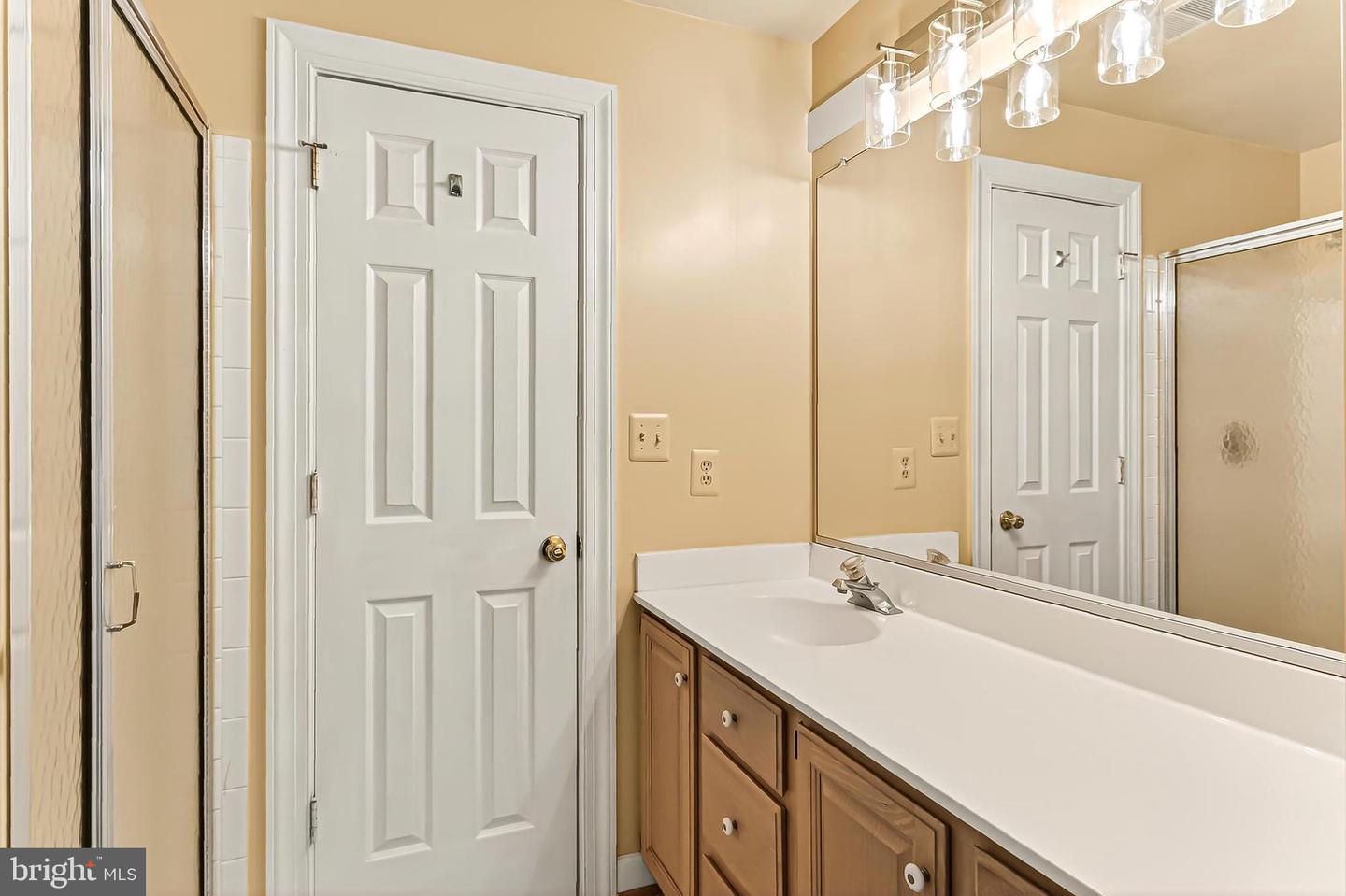 12217 FAIRFIELD HOUSE DR #106A, FAIRFAX, Virginia 22033, 2 Bedrooms Bedrooms, ,2 BathroomsBathrooms,Residential,For sale,12217 FAIRFIELD HOUSE DR #106A,VAFX2278028 MLS # VAFX2278028