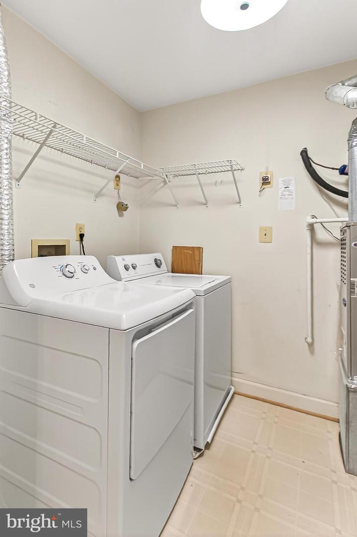 12217 FAIRFIELD HOUSE DR #106A, FAIRFAX, Virginia 22033, 2 Bedrooms Bedrooms, ,2 BathroomsBathrooms,Residential,For sale,12217 FAIRFIELD HOUSE DR #106A,VAFX2278028 MLS # VAFX2278028