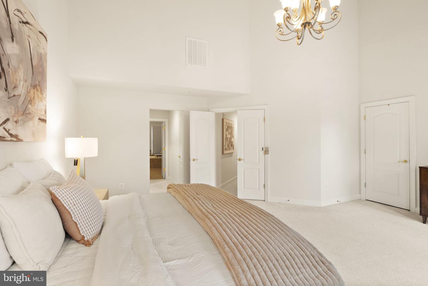 7721 SPOLETO LN #9, MCLEAN, Virginia 22102, 4 Bedrooms Bedrooms, ,4 BathroomsBathrooms,Residential,For sale,7721 SPOLETO LN #9,VAFX2278562 MLS # VAFX2278562