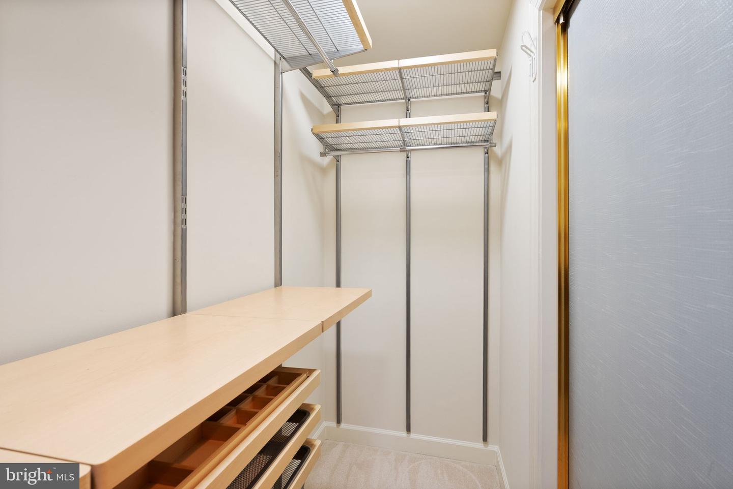 7721 SPOLETO LN #9, MCLEAN, Virginia 22102, 4 Bedrooms Bedrooms, ,4 BathroomsBathrooms,Residential,For sale,7721 SPOLETO LN #9,VAFX2278562 MLS # VAFX2278562