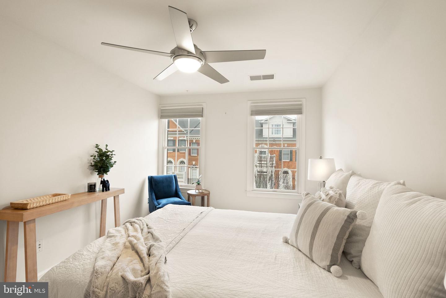 7721 SPOLETO LN #9, MCLEAN, Virginia 22102, 4 Bedrooms Bedrooms, ,4 BathroomsBathrooms,Residential,For sale,7721 SPOLETO LN #9,VAFX2278562 MLS # VAFX2278562