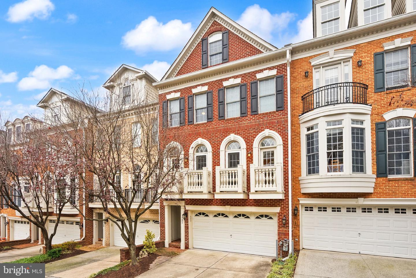 7721 SPOLETO LN #9, MCLEAN, Virginia 22102, 4 Bedrooms Bedrooms, ,4 BathroomsBathrooms,Residential,For sale,7721 SPOLETO LN #9,VAFX2278562 MLS # VAFX2278562