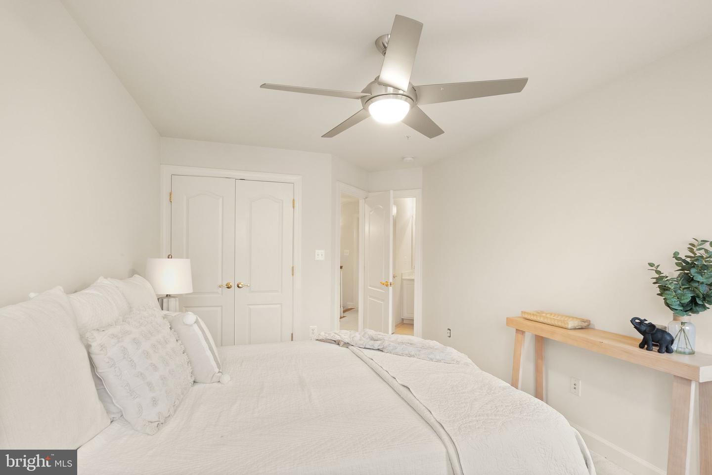 7721 SPOLETO LN #9, MCLEAN, Virginia 22102, 4 Bedrooms Bedrooms, ,4 BathroomsBathrooms,Residential,For sale,7721 SPOLETO LN #9,VAFX2278562 MLS # VAFX2278562