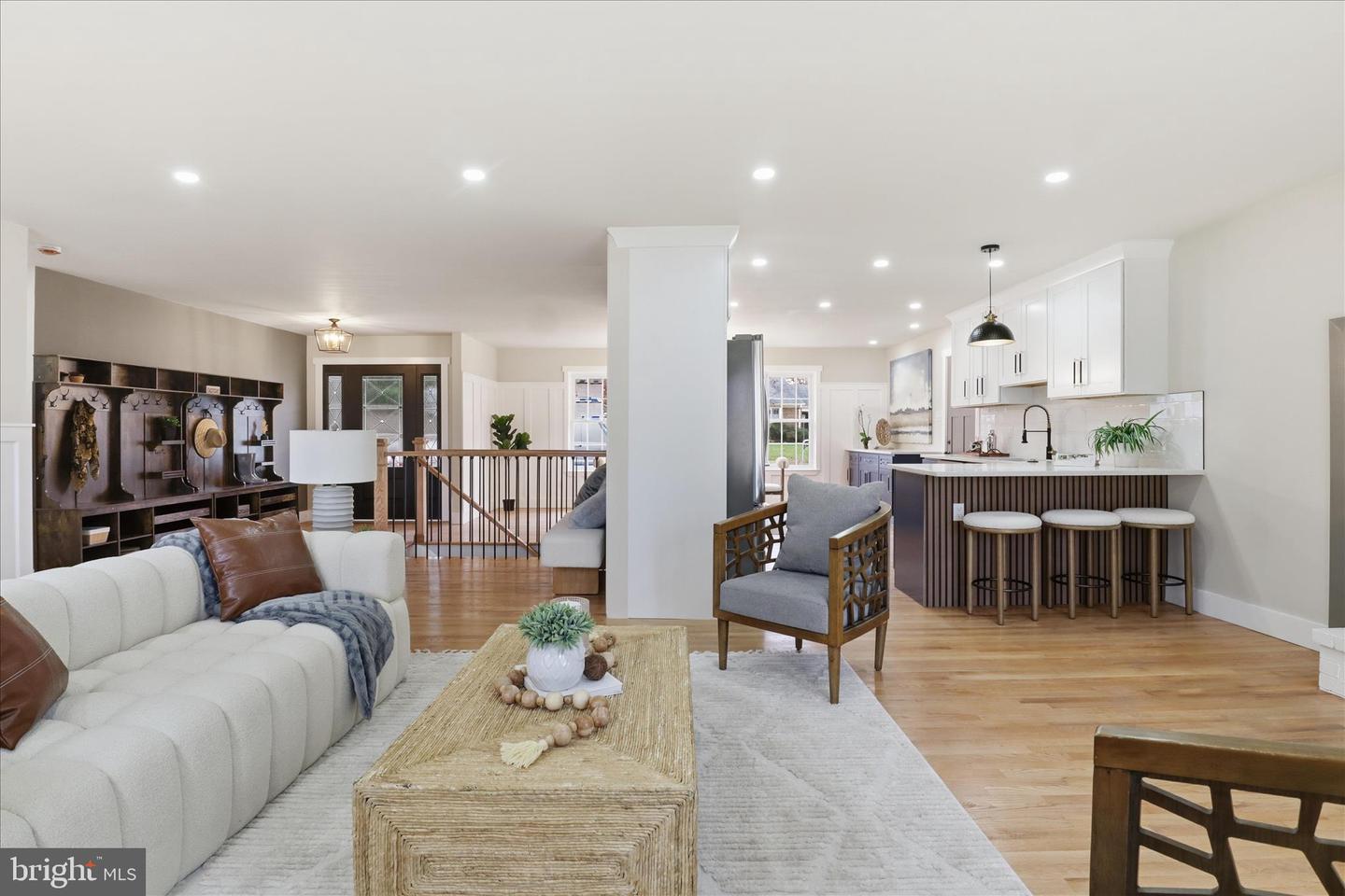 6112 REDWOOD LN, ALEXANDRIA, Virginia 22310, 5 Bedrooms Bedrooms, ,3 BathroomsBathrooms,Residential,For sale,6112 REDWOOD LN,VAFX2279746 MLS # VAFX2279746 6112 REDWOOD LN, ALEXANDRIA, Virginia 22310, 5 Bedrooms Bedrooms, ,3 BathroomsBathrooms,Residential,For sale,6112 REDWOOD LN,VAFX2279746 MLS # VAFX2279746