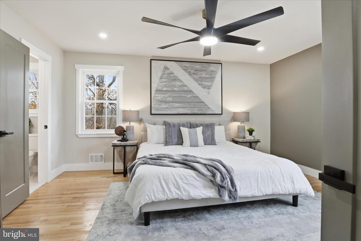 6112 REDWOOD LN, ALEXANDRIA, Virginia 22310, 5 Bedrooms Bedrooms, ,3 BathroomsBathrooms,Residential,For sale,6112 REDWOOD LN,VAFX2279746 MLS # VAFX2279746 6112 REDWOOD LN, ALEXANDRIA, Virginia 22310, 5 Bedrooms Bedrooms, ,3 BathroomsBathrooms,Residential,For sale,6112 REDWOOD LN,VAFX2279746 MLS # VAFX2279746