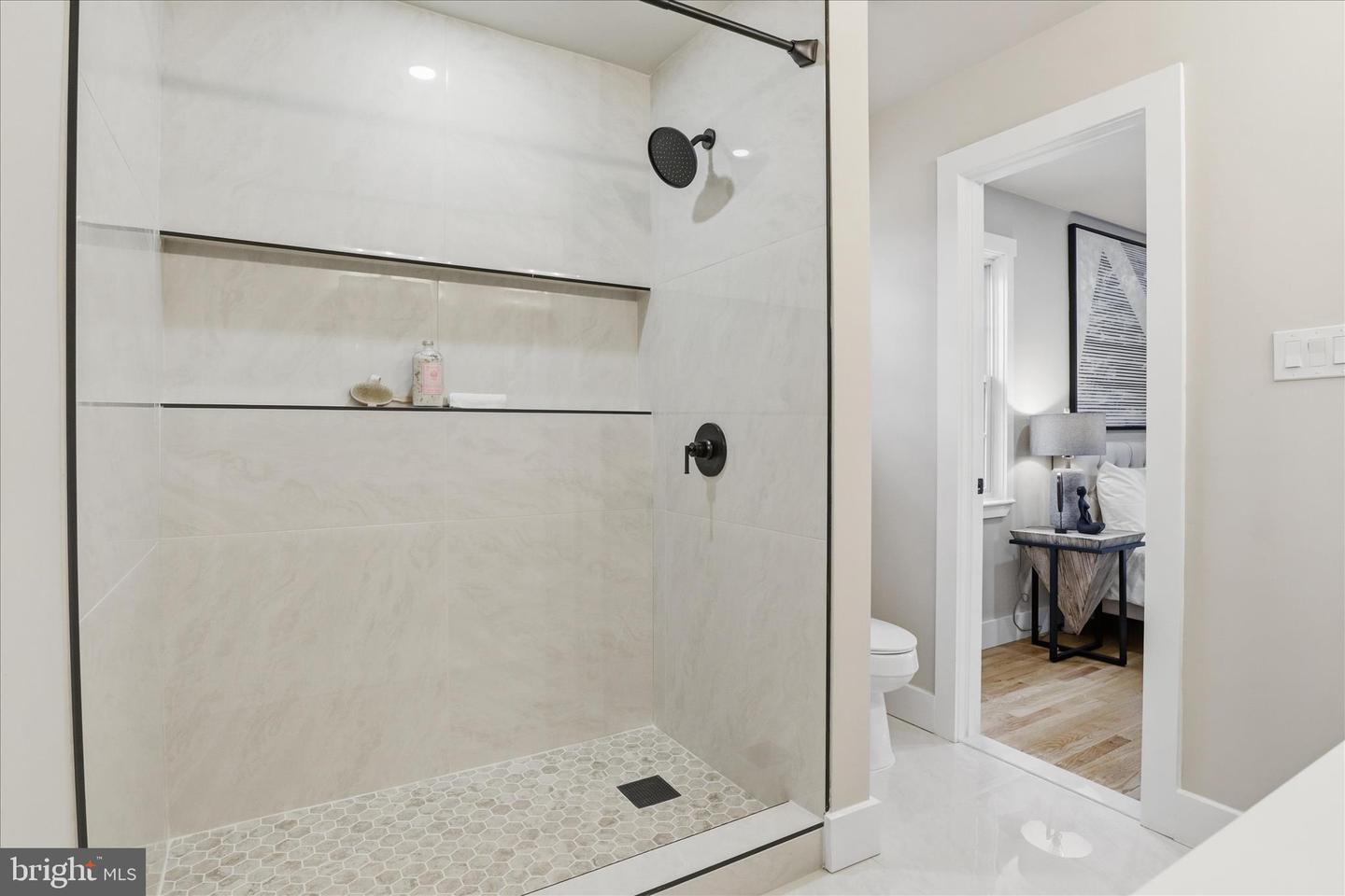 6112 REDWOOD LN, ALEXANDRIA, Virginia 22310, 5 Bedrooms Bedrooms, ,3 BathroomsBathrooms,Residential,For sale,6112 REDWOOD LN,VAFX2279746 MLS # VAFX2279746 6112 REDWOOD LN, ALEXANDRIA, Virginia 22310, 5 Bedrooms Bedrooms, ,3 BathroomsBathrooms,Residential,For sale,6112 REDWOOD LN,VAFX2279746 MLS # VAFX2279746