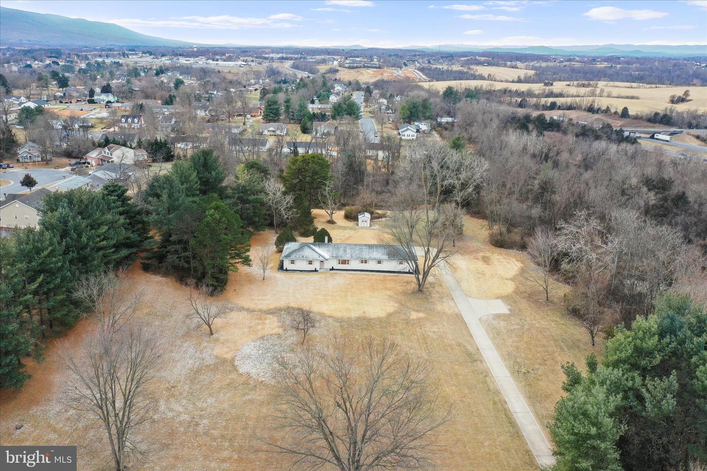 717 W LOCUST ST, WOODSTOCK, Virginia 22664, 5 Bedrooms Bedrooms, ,3 BathroomsBathrooms,Residential,For sale,717 W LOCUST ST,VASH2013080 MLS # VASH2013080