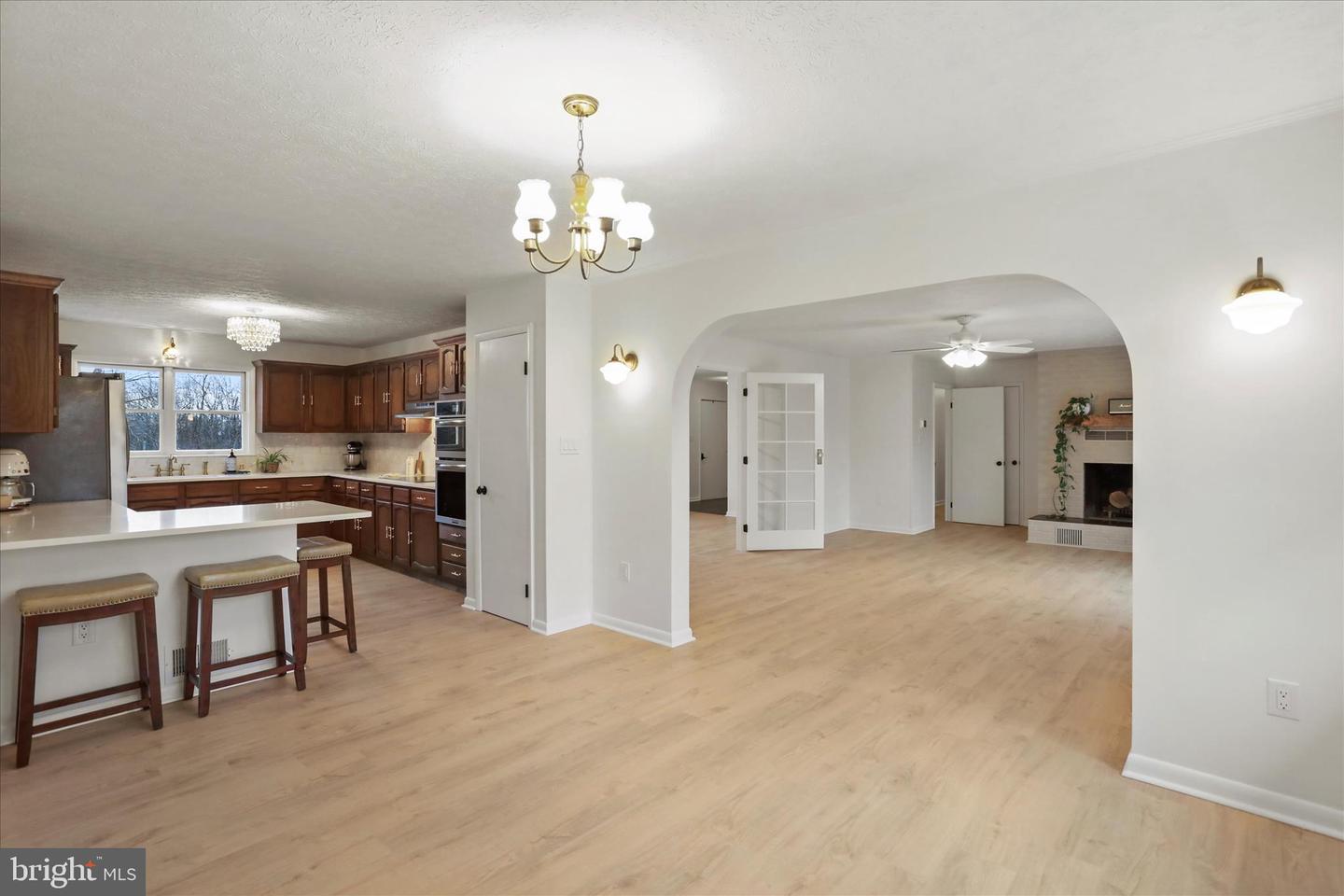 717 W LOCUST ST, WOODSTOCK, Virginia 22664, 5 Bedrooms Bedrooms, ,3 BathroomsBathrooms,Residential,For sale,717 W LOCUST ST,VASH2013080 MLS # VASH2013080