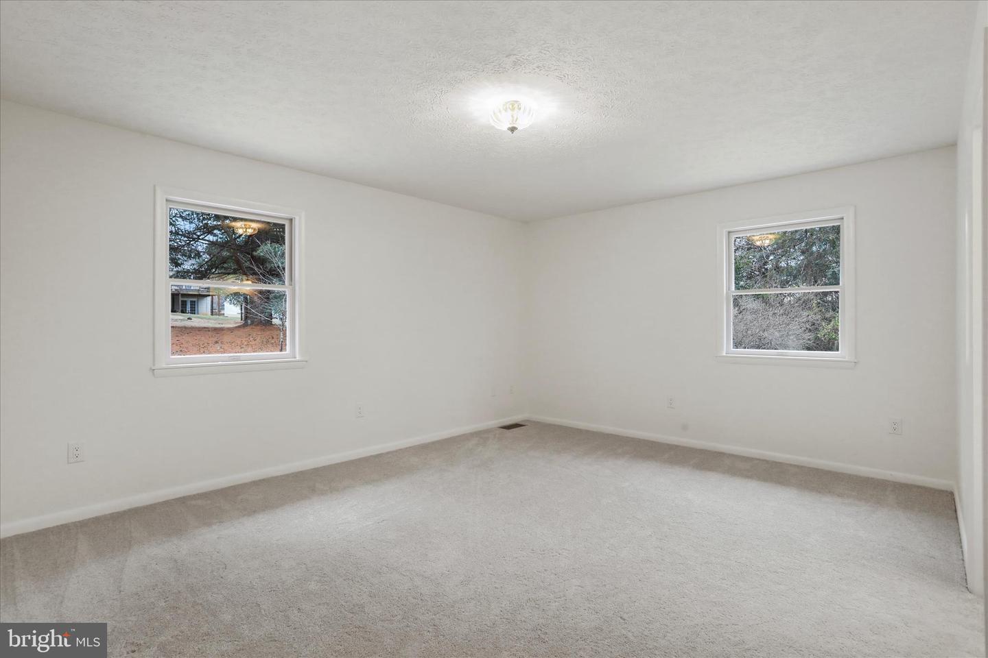 717 W LOCUST ST, WOODSTOCK, Virginia 22664, 5 Bedrooms Bedrooms, ,3 BathroomsBathrooms,Residential,For sale,717 W LOCUST ST,VASH2013080 MLS # VASH2013080