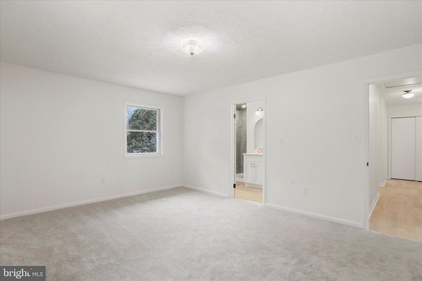 717 W LOCUST ST, WOODSTOCK, Virginia 22664, 5 Bedrooms Bedrooms, ,3 BathroomsBathrooms,Residential,For sale,717 W LOCUST ST,VASH2013080 MLS # VASH2013080