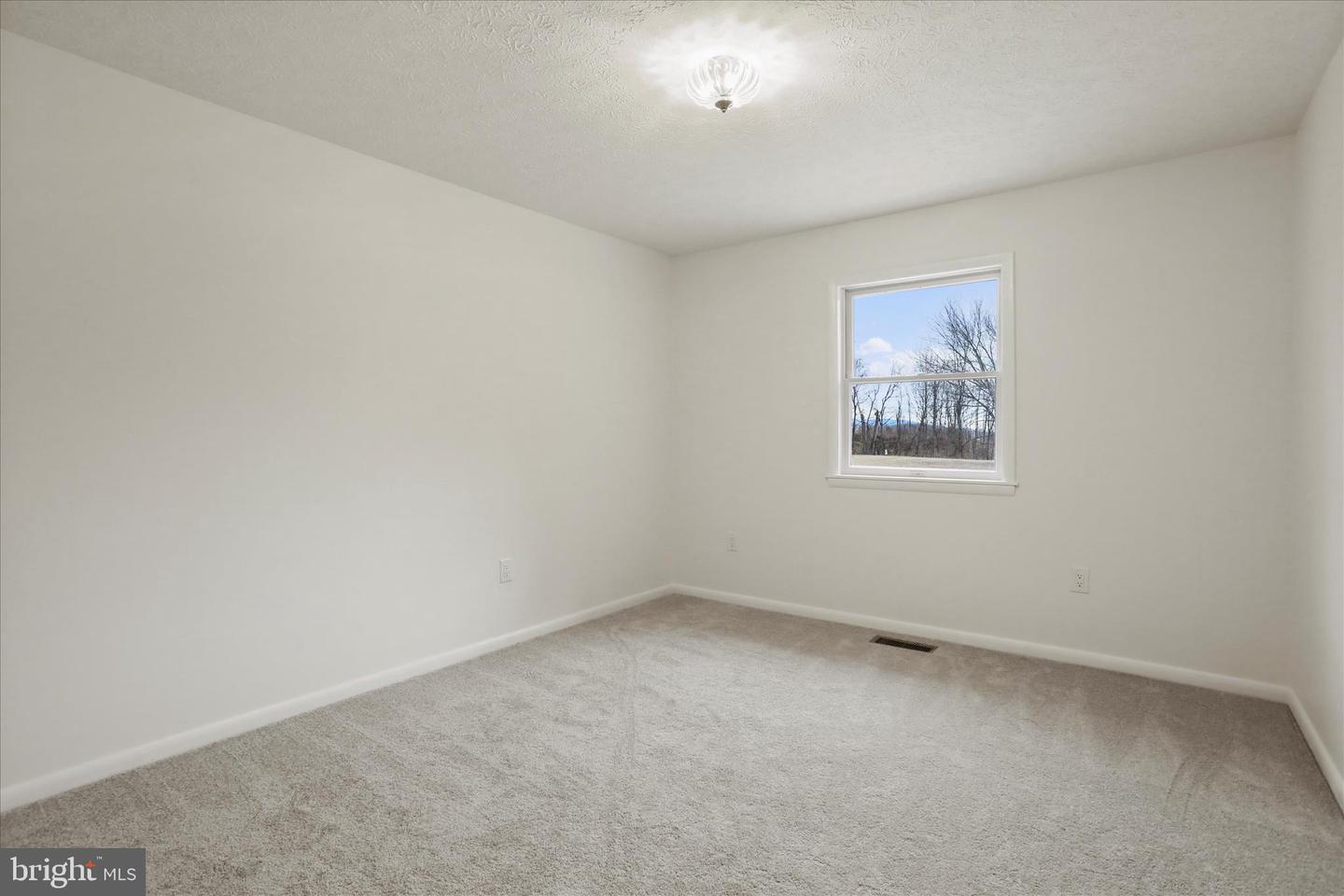 717 W LOCUST ST, WOODSTOCK, Virginia 22664, 5 Bedrooms Bedrooms, ,3 BathroomsBathrooms,Residential,For sale,717 W LOCUST ST,VASH2013080 MLS # VASH2013080