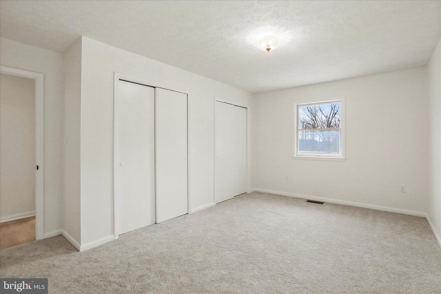 717 W LOCUST ST, WOODSTOCK, Virginia 22664, 5 Bedrooms Bedrooms, ,3 BathroomsBathrooms,Residential,For sale,717 W LOCUST ST,VASH2013080 MLS # VASH2013080