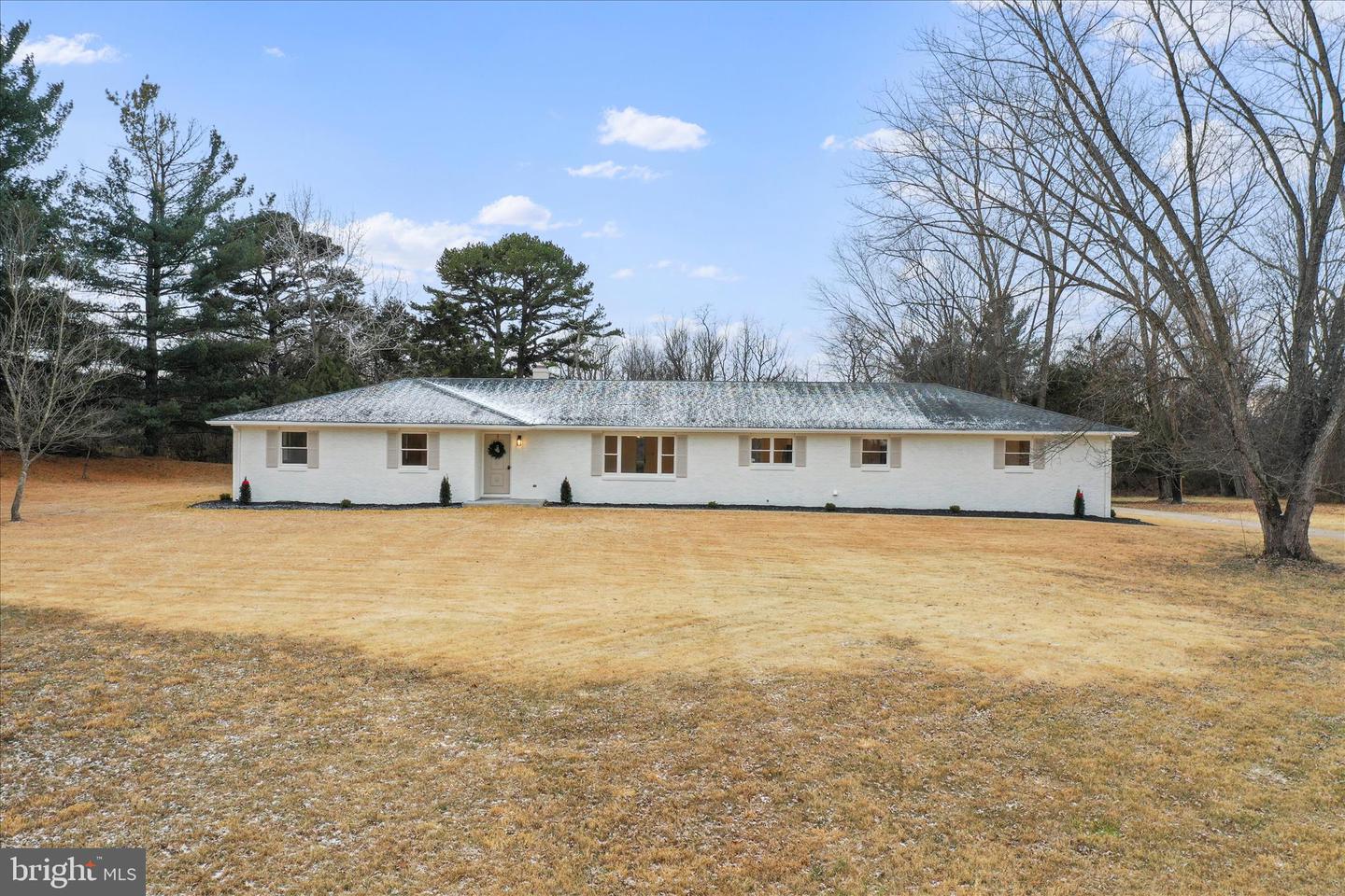 717 W LOCUST ST, WOODSTOCK, Virginia 22664, 5 Bedrooms Bedrooms, ,3 BathroomsBathrooms,Residential,For sale,717 W LOCUST ST,VASH2013080 MLS # VASH2013080