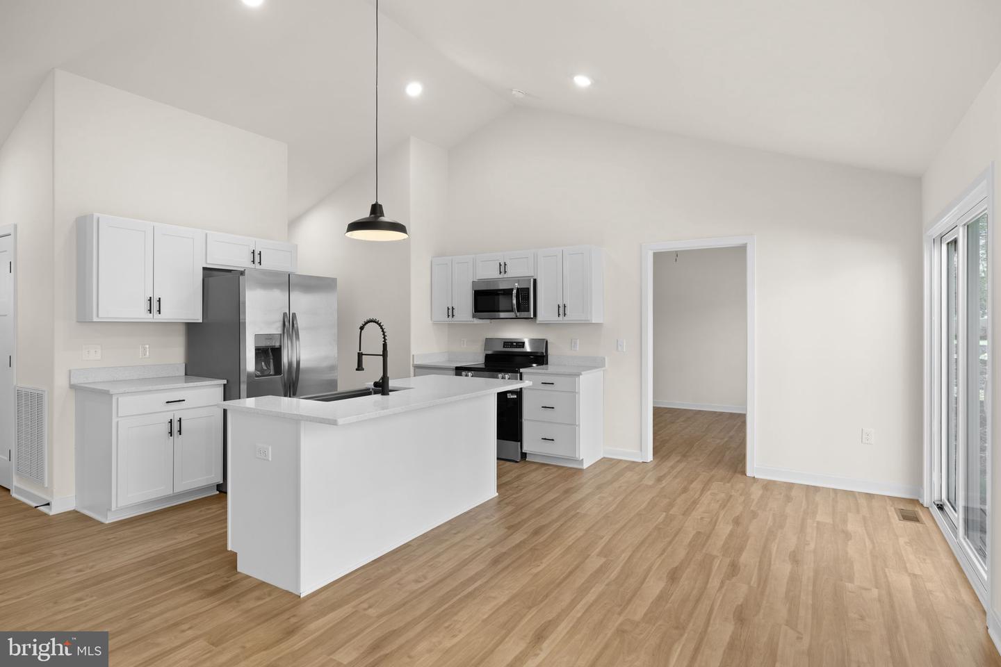 749 LAKEVIEW DR, COLONIAL BEACH, Virginia 22443, 3 Bedrooms Bedrooms, ,2 BathroomsBathrooms,Residential,For sale,749 LAKEVIEW DR,VAWE2010240 MLS # VAWE2010240