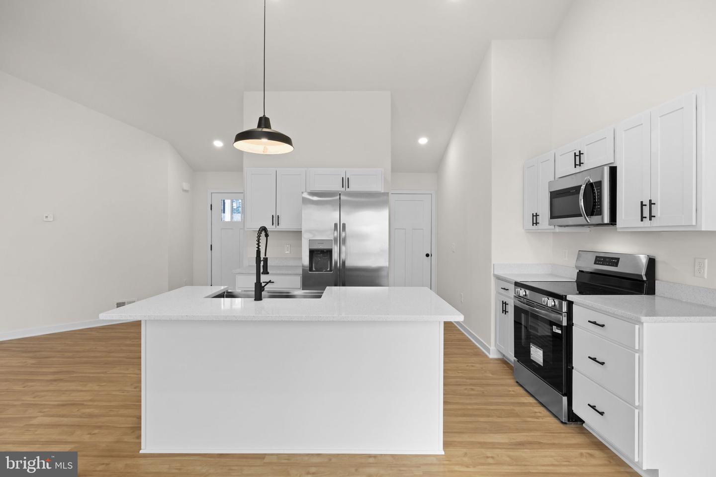 749 LAKEVIEW DR, COLONIAL BEACH, Virginia 22443, 3 Bedrooms Bedrooms, ,2 BathroomsBathrooms,Residential,For sale,749 LAKEVIEW DR,VAWE2010240 MLS # VAWE2010240