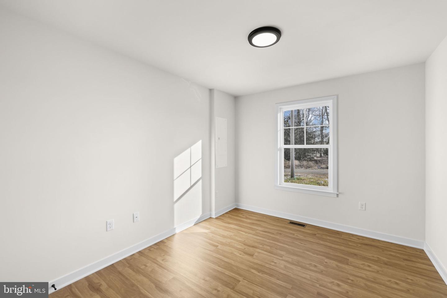 749 LAKEVIEW DR, COLONIAL BEACH, Virginia 22443, 3 Bedrooms Bedrooms, ,2 BathroomsBathrooms,Residential,For sale,749 LAKEVIEW DR,VAWE2010240 MLS # VAWE2010240