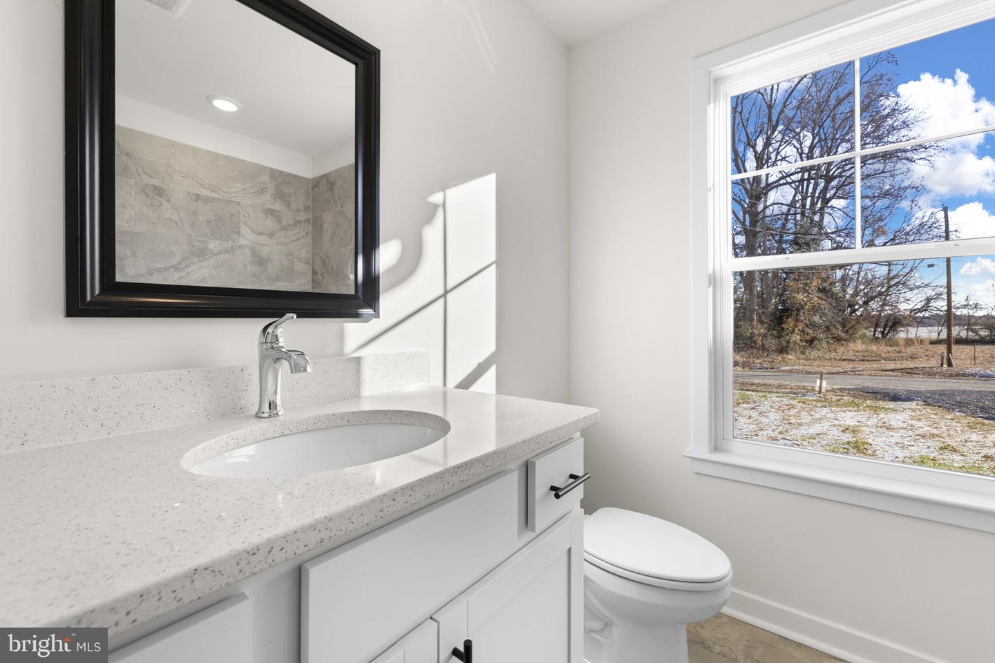 749 LAKEVIEW DR, COLONIAL BEACH, Virginia 22443, 3 Bedrooms Bedrooms, ,2 BathroomsBathrooms,Residential,For sale,749 LAKEVIEW DR,VAWE2010240 MLS # VAWE2010240