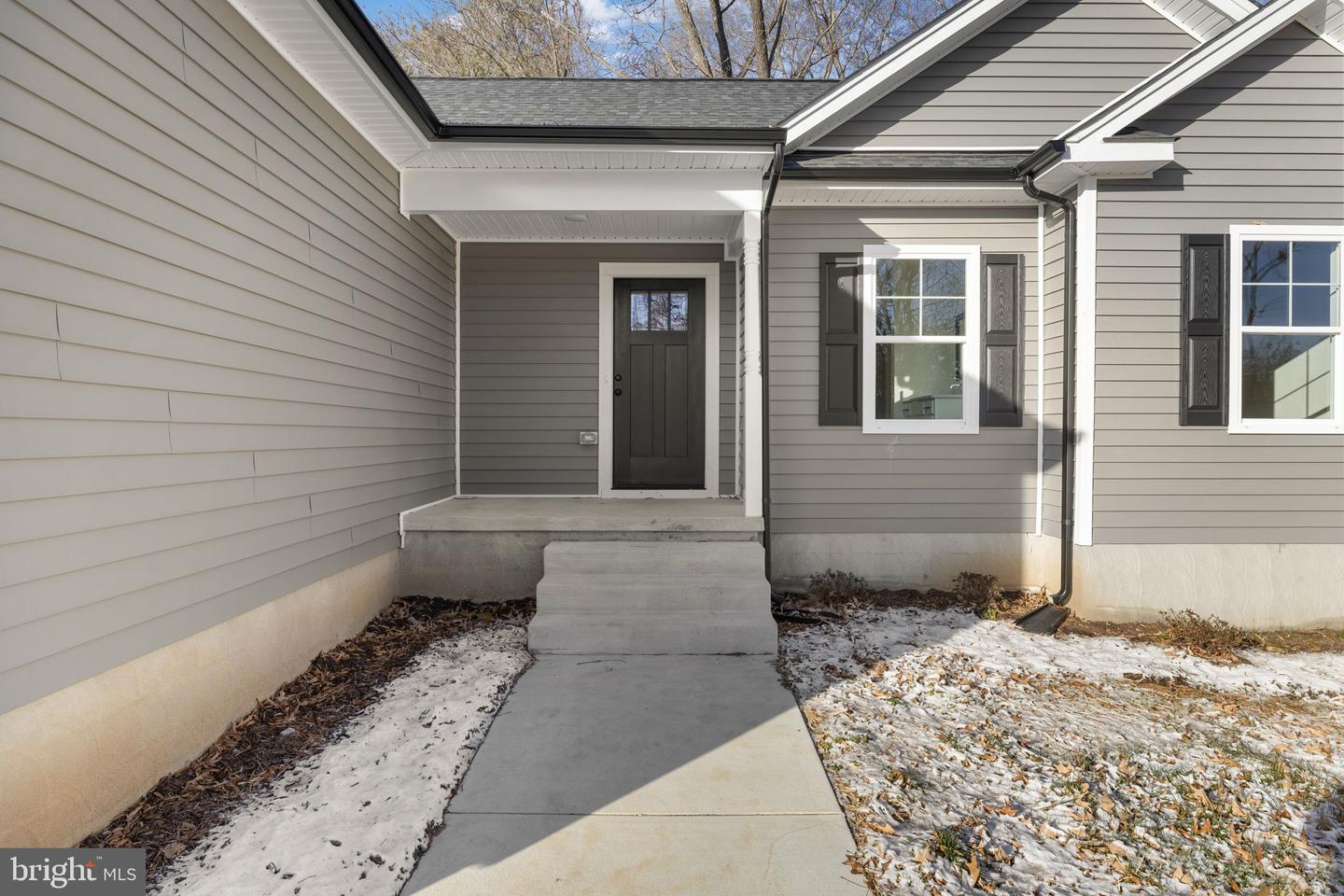 749 LAKEVIEW DR, COLONIAL BEACH, Virginia 22443, 3 Bedrooms Bedrooms, ,2 BathroomsBathrooms,Residential,For sale,749 LAKEVIEW DR,VAWE2010240 MLS # VAWE2010240